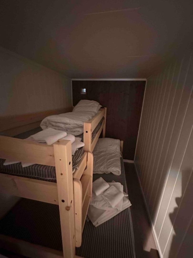 Kb Basement Apartment Sørvågen Eksteriør billede