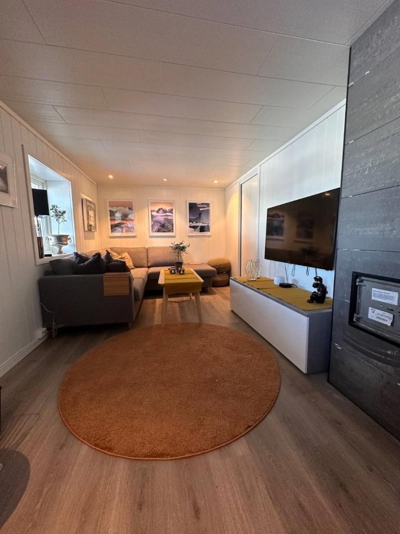 Kb Basement Apartment Sørvågen Eksteriør billede