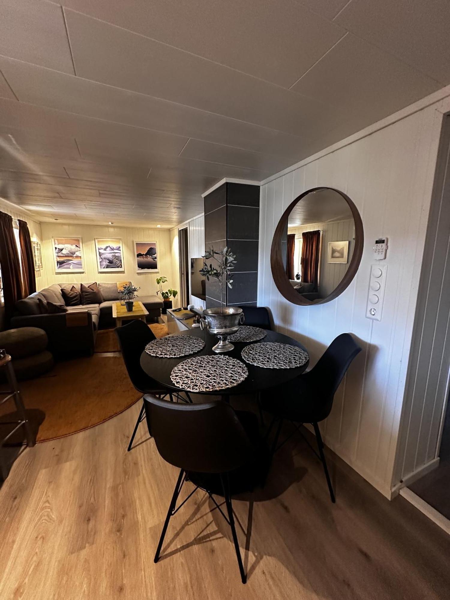 Kb Basement Apartment Sørvågen Eksteriør billede